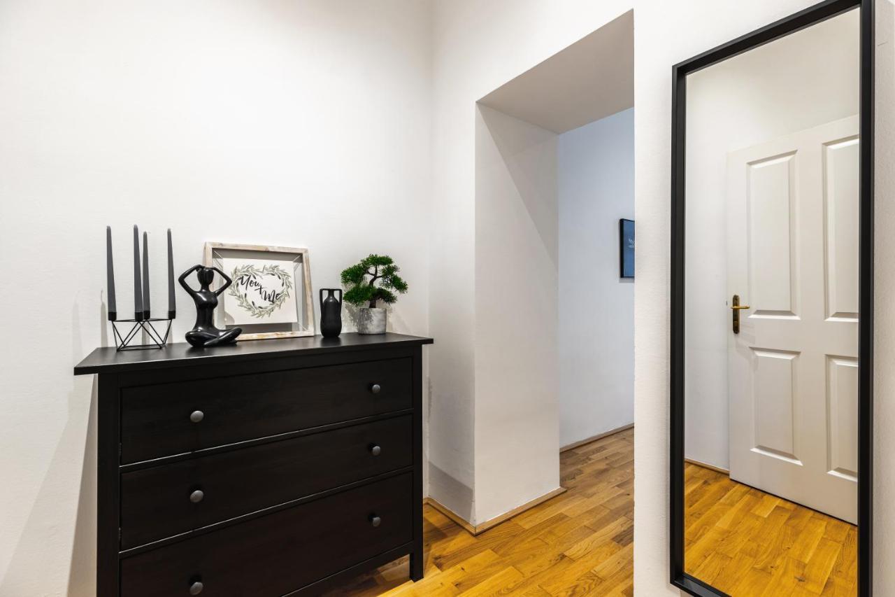 Appartement Stylish Designed In A Calm District